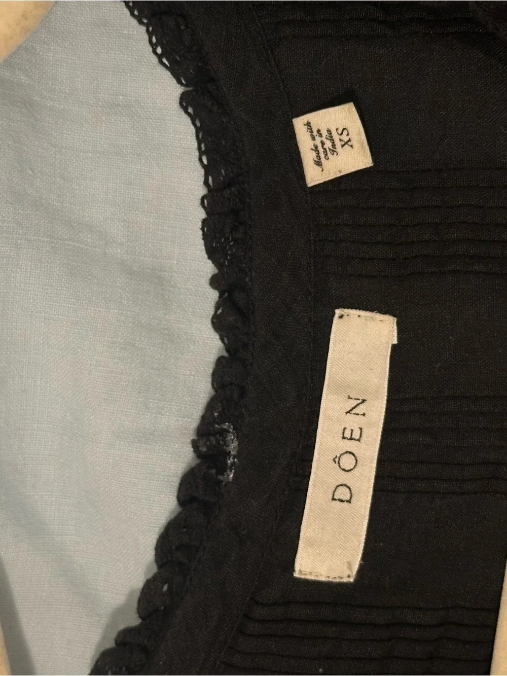 Doen Black Button-Front Peasant Blouse